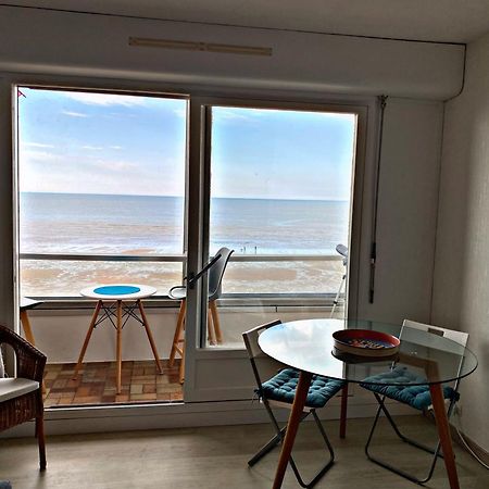 La Canadienne Courseulles-sur-Mer Extérieur photo