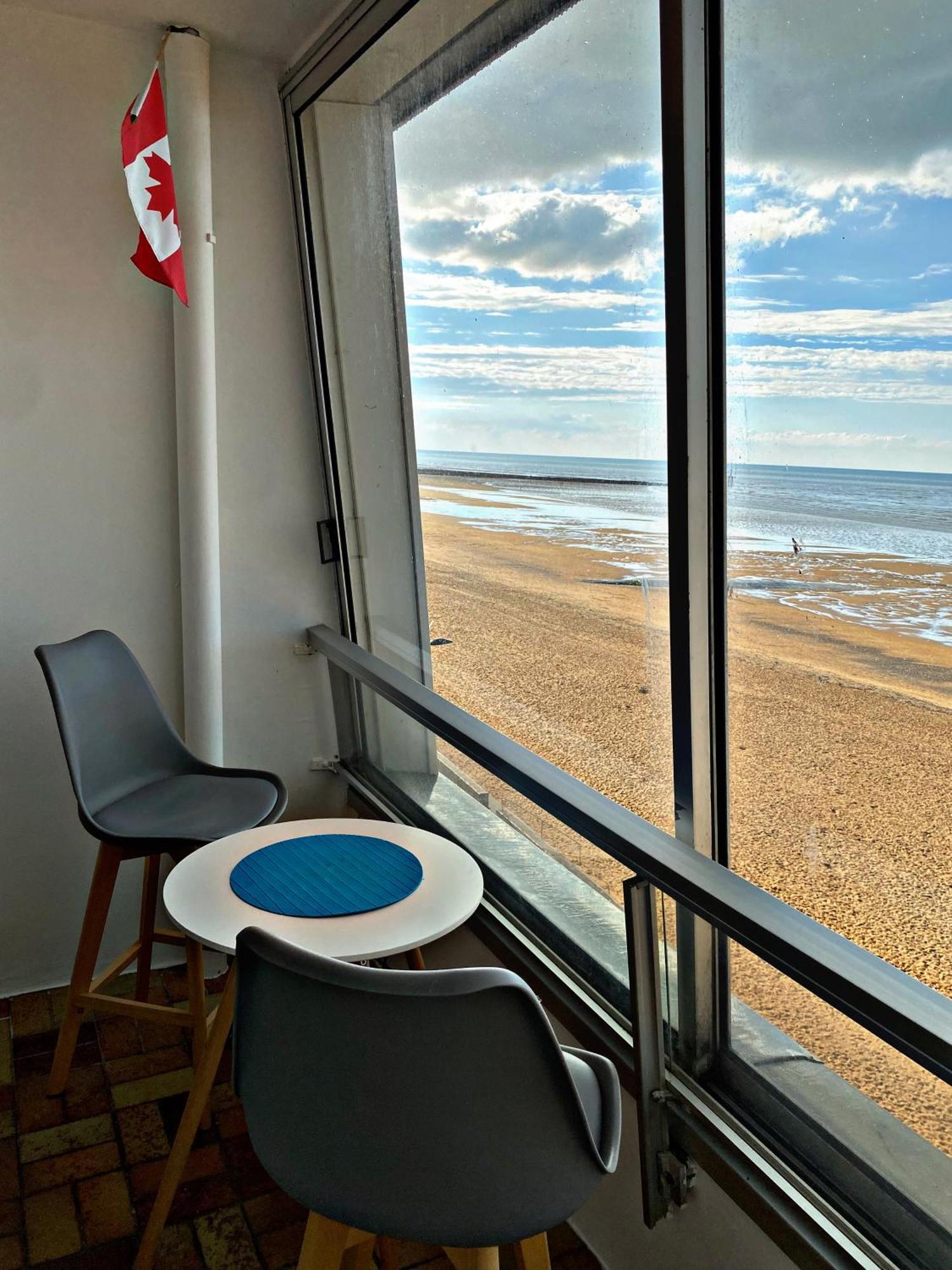 La Canadienne Courseulles-sur-Mer Extérieur photo
